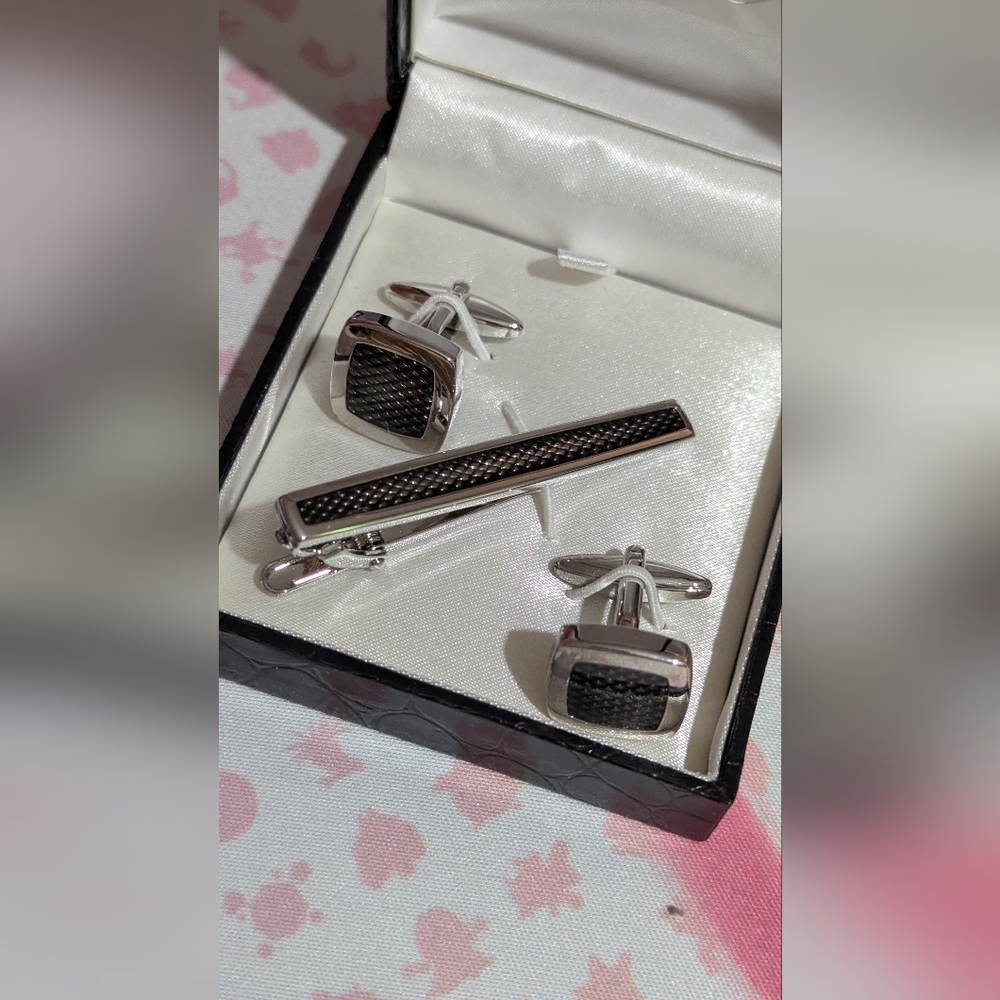 Elegant Silver and Black Cufflinks and Tie Clip Set
